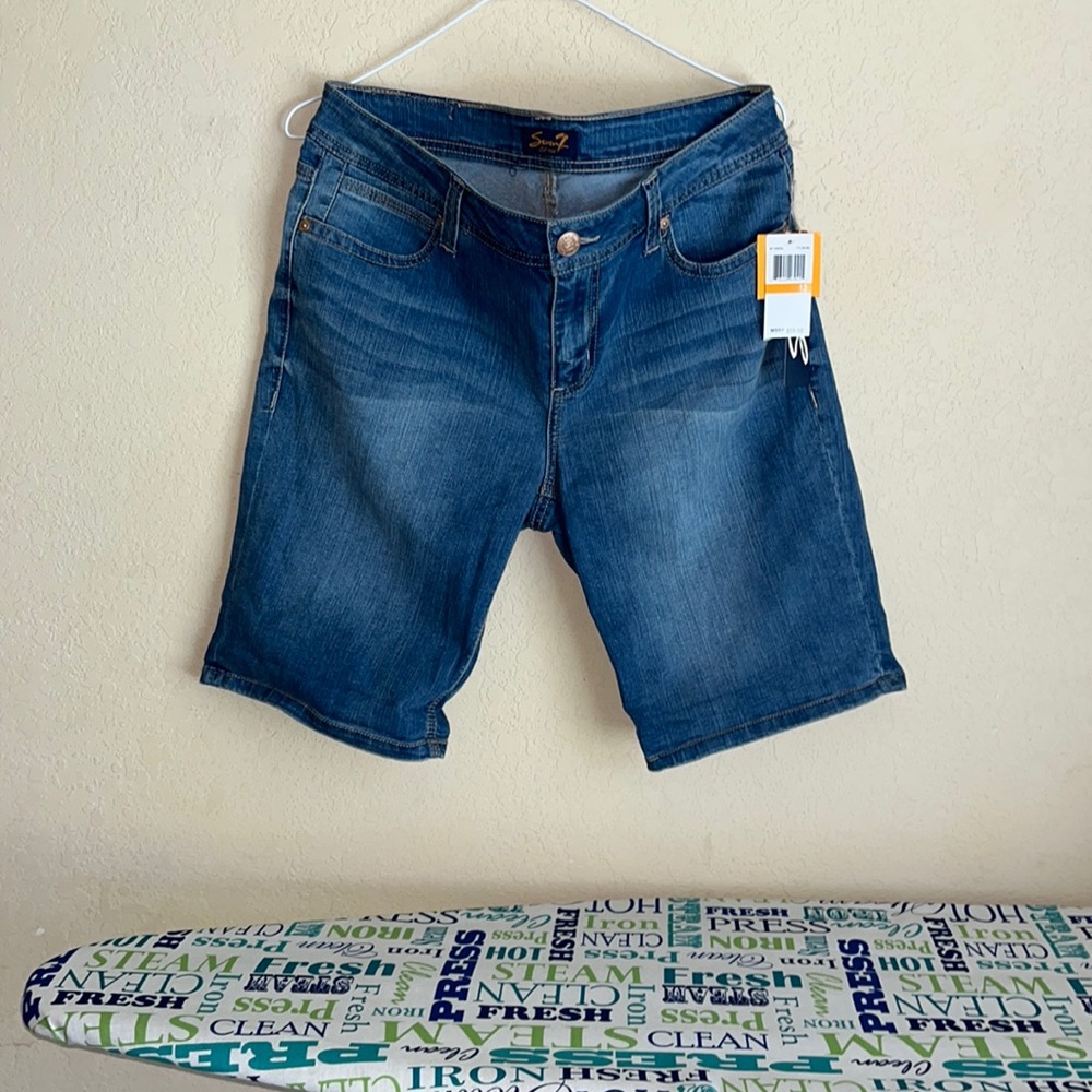 Seven Jean shorts